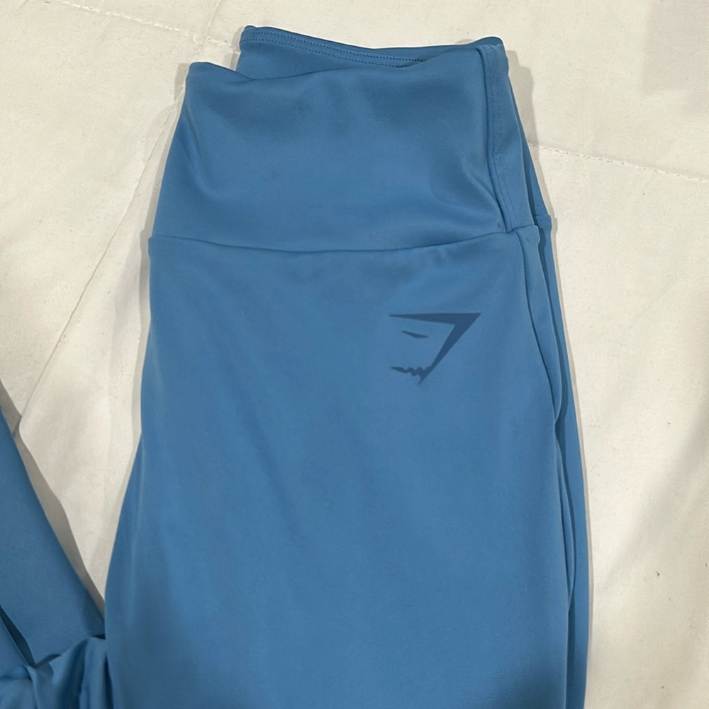 GYMSHARK blue scrunched butt leggings S
